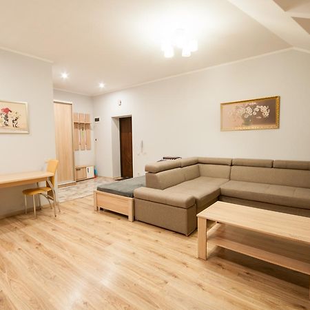 Wonderful Flat On City Center Ujgorod Dış mekan fotoğraf